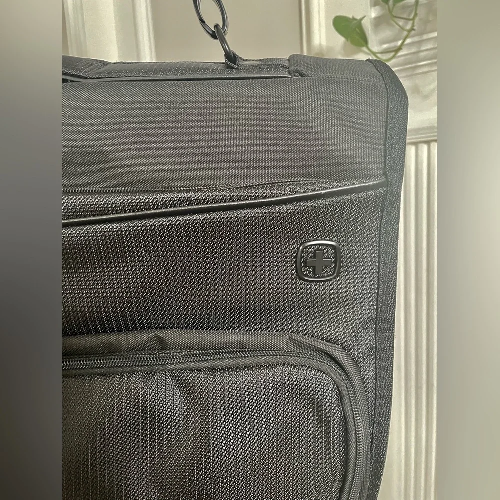 SWISSGEAR Getaway 22